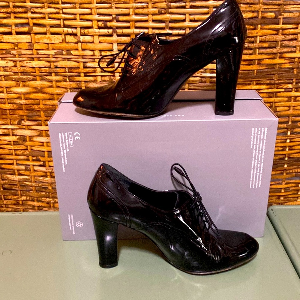 GUC Stuart Weitzman BLACK Patent leather  Ankle Booties 7
